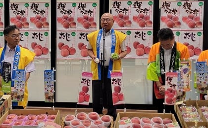webP7下 写真②望月組合長.jpg