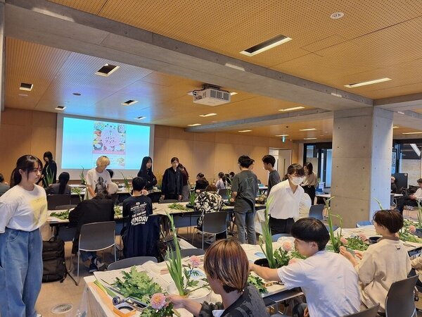 近畿大学で花イベント