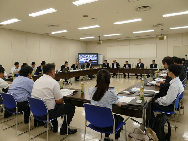 「青果物販売管理システム構築・推進委員会プロジェクト関係者拡大全体会議」開催