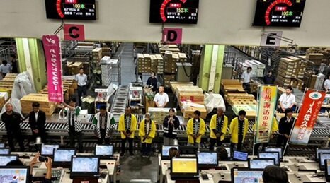 P8上_写真①（産地挨拶）.jpg