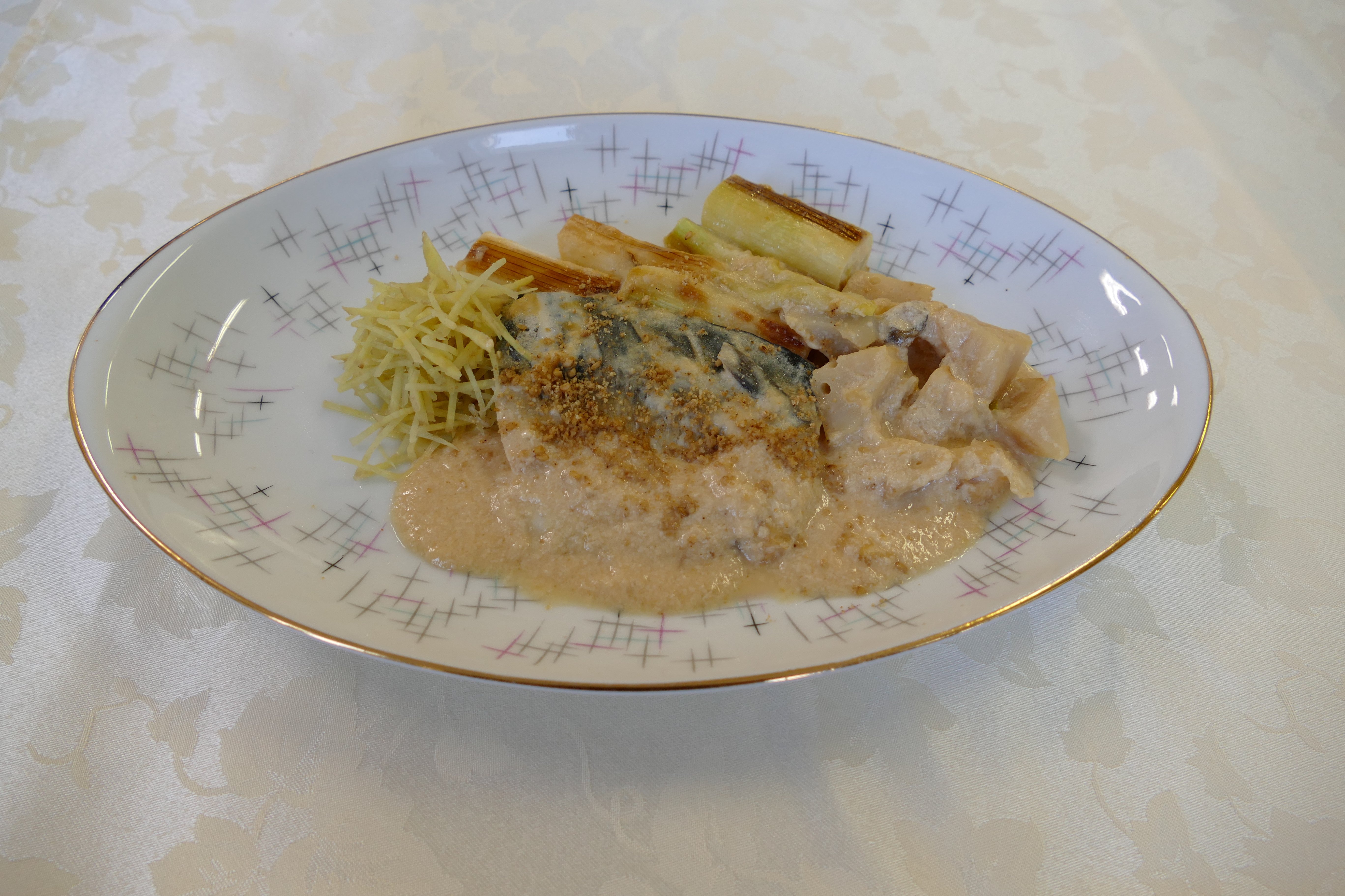 焼きさばとねぎのみそミルク煮