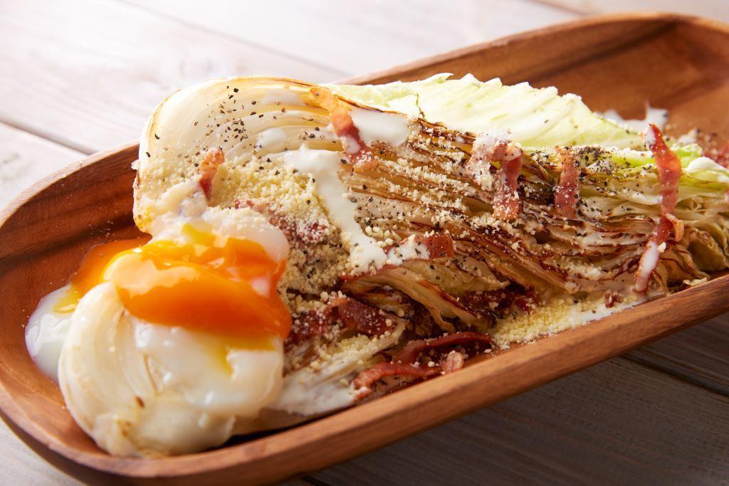 焼き白菜のシーザーサラダ