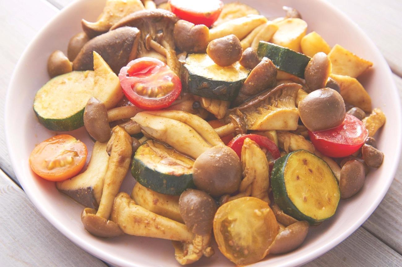 きのこの夏野菜カレー炒め